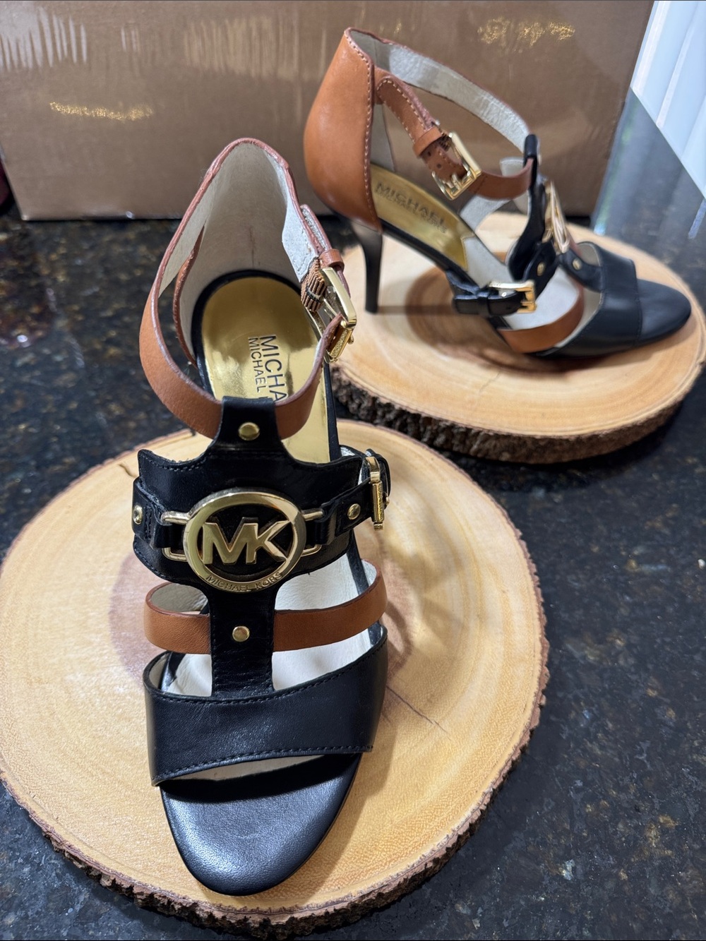 NWT! Never worn! Rare Michael Kors Black and Brown MK Logo T-Strap Heels
